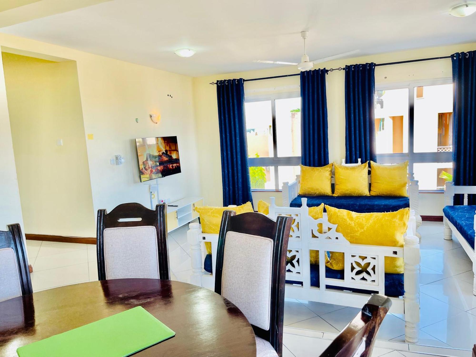 Elna'S Nyali - Work & Unwind - Pool, Sea Views, Ac & Fast Wi-Fi Bed & Breakfast Момбаса Екстериор снимка