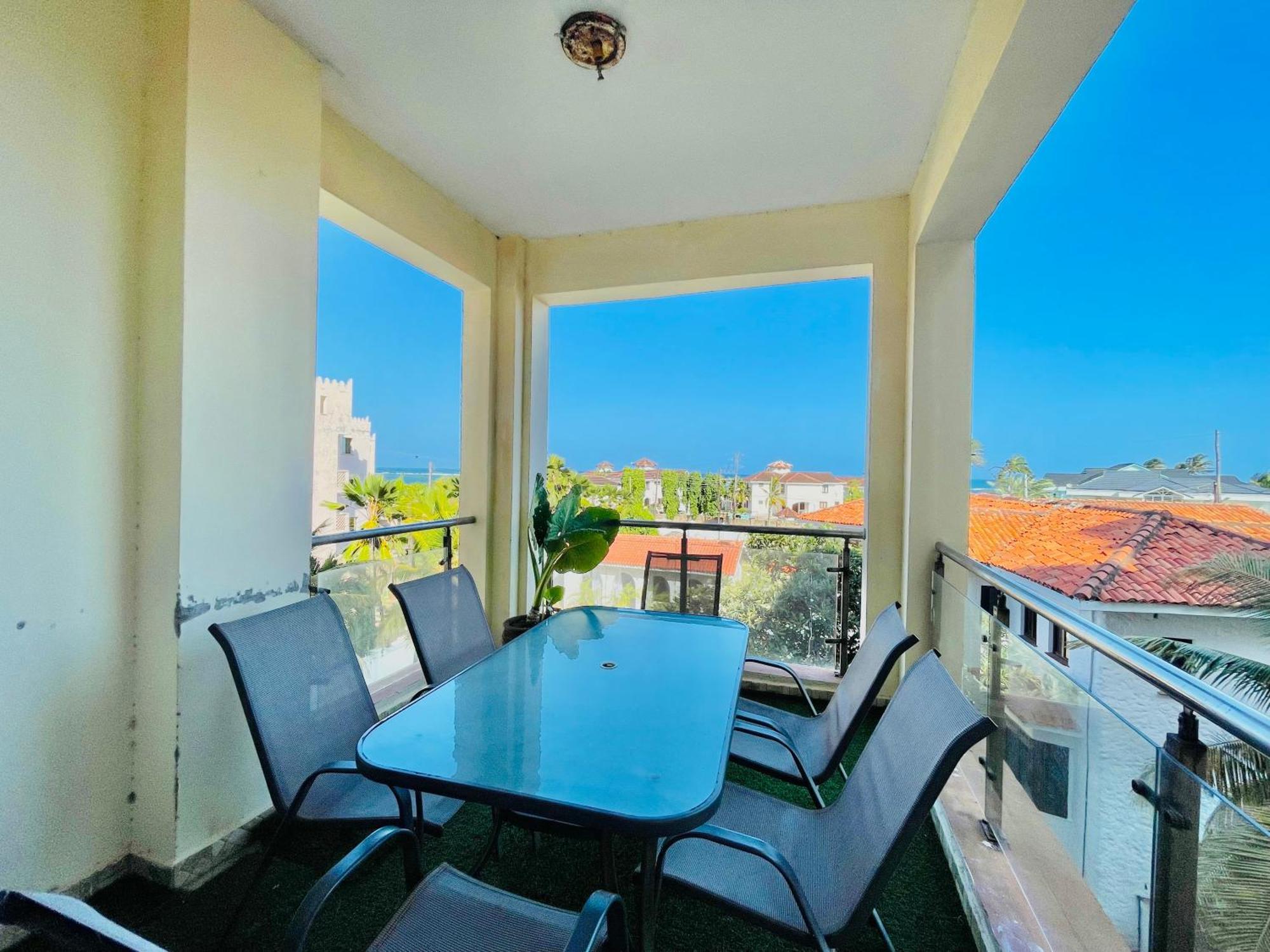 Elna'S Nyali - Work & Unwind - Pool, Sea Views, Ac & Fast Wi-Fi Bed & Breakfast Момбаса Екстериор снимка