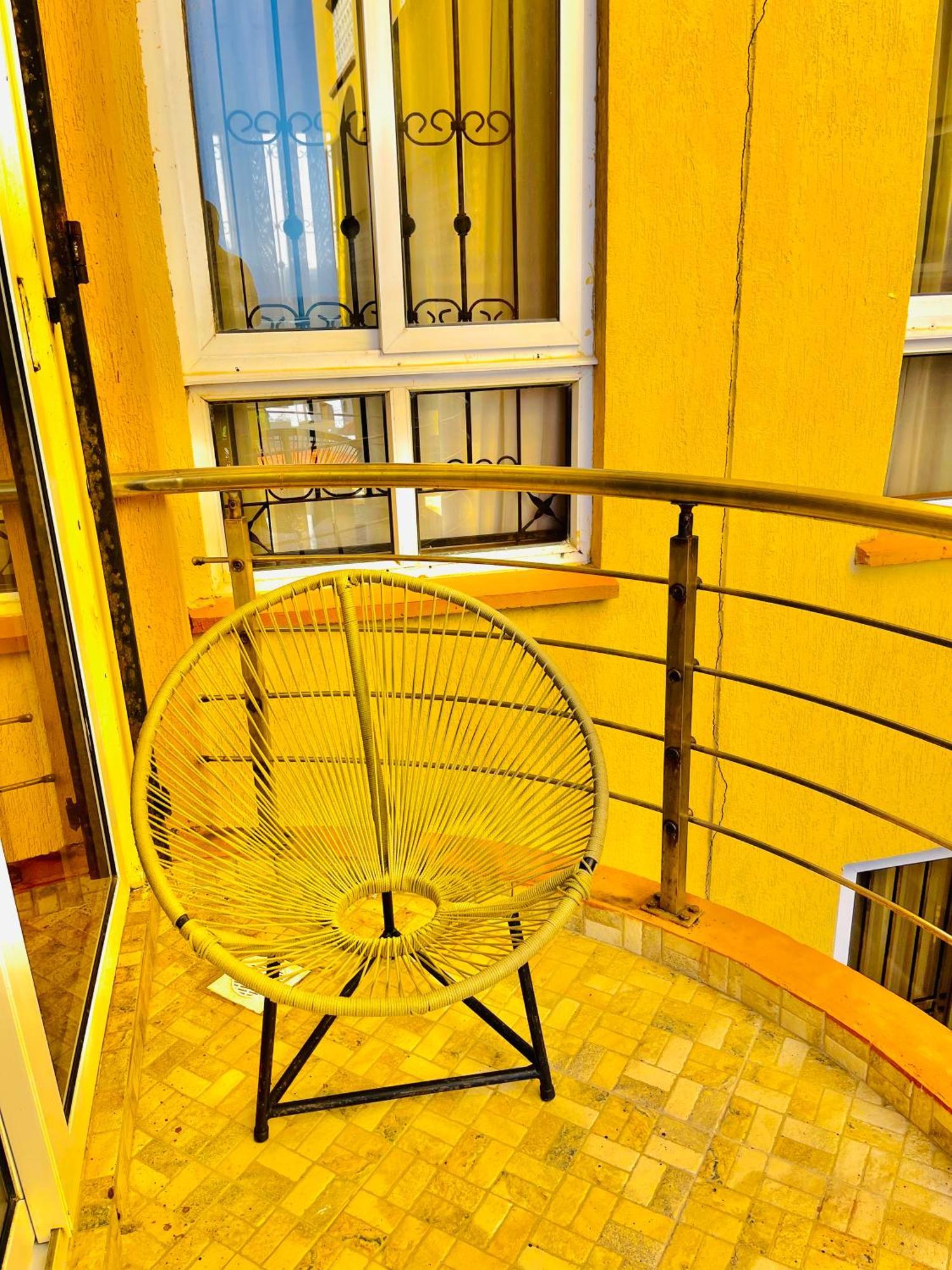 Elna'S Nyali - Work & Unwind - Pool, Sea Views, Ac & Fast Wi-Fi Bed & Breakfast Момбаса Екстериор снимка